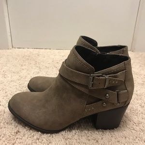 Ankle boots